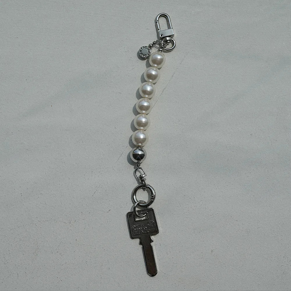 DAWN FACTORY Bead Keyring