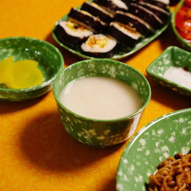 rlovehouse Retro Green Speckled Melamine Tableware Collection