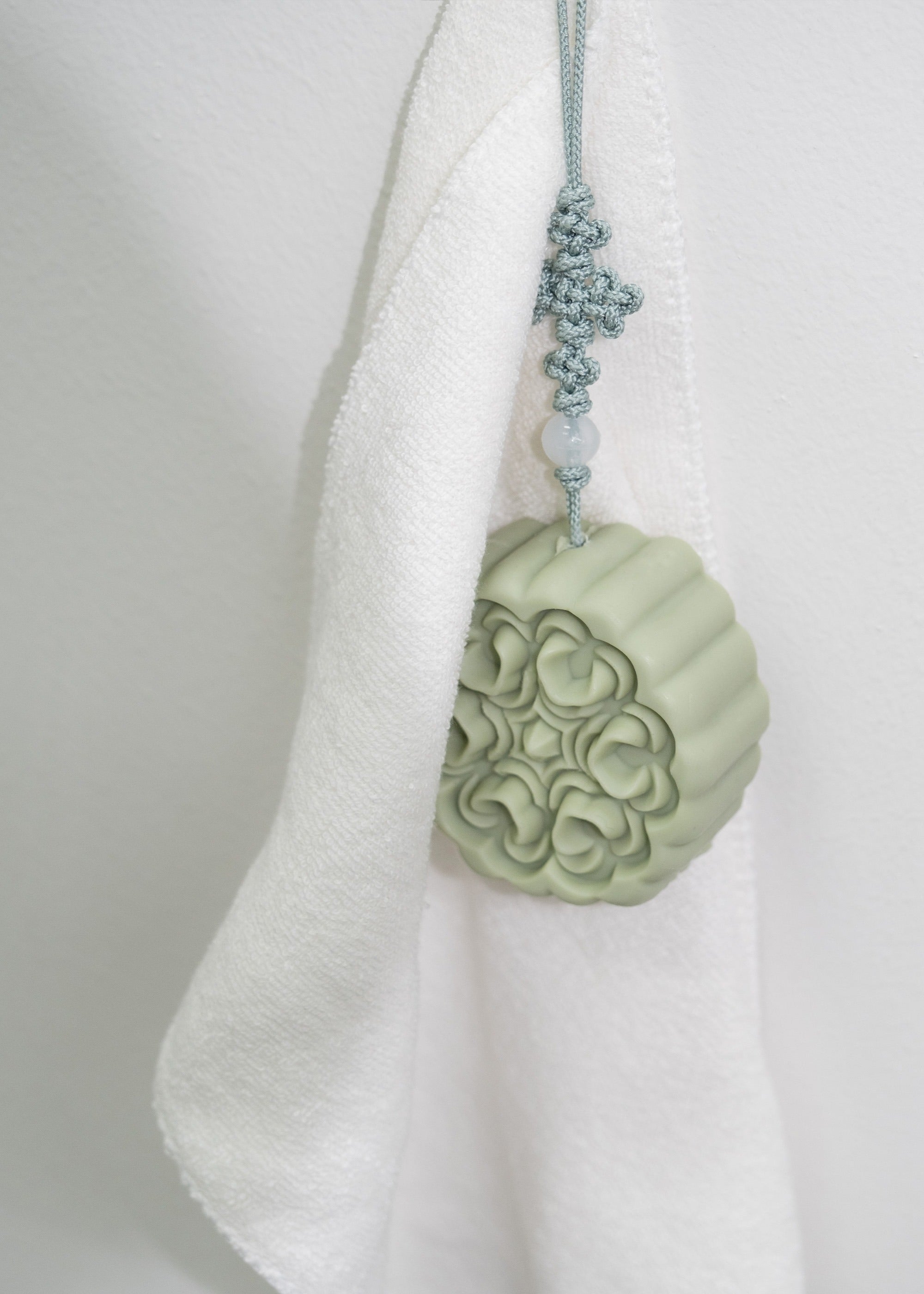 Guleum Ggot Soap Norigae (Green)