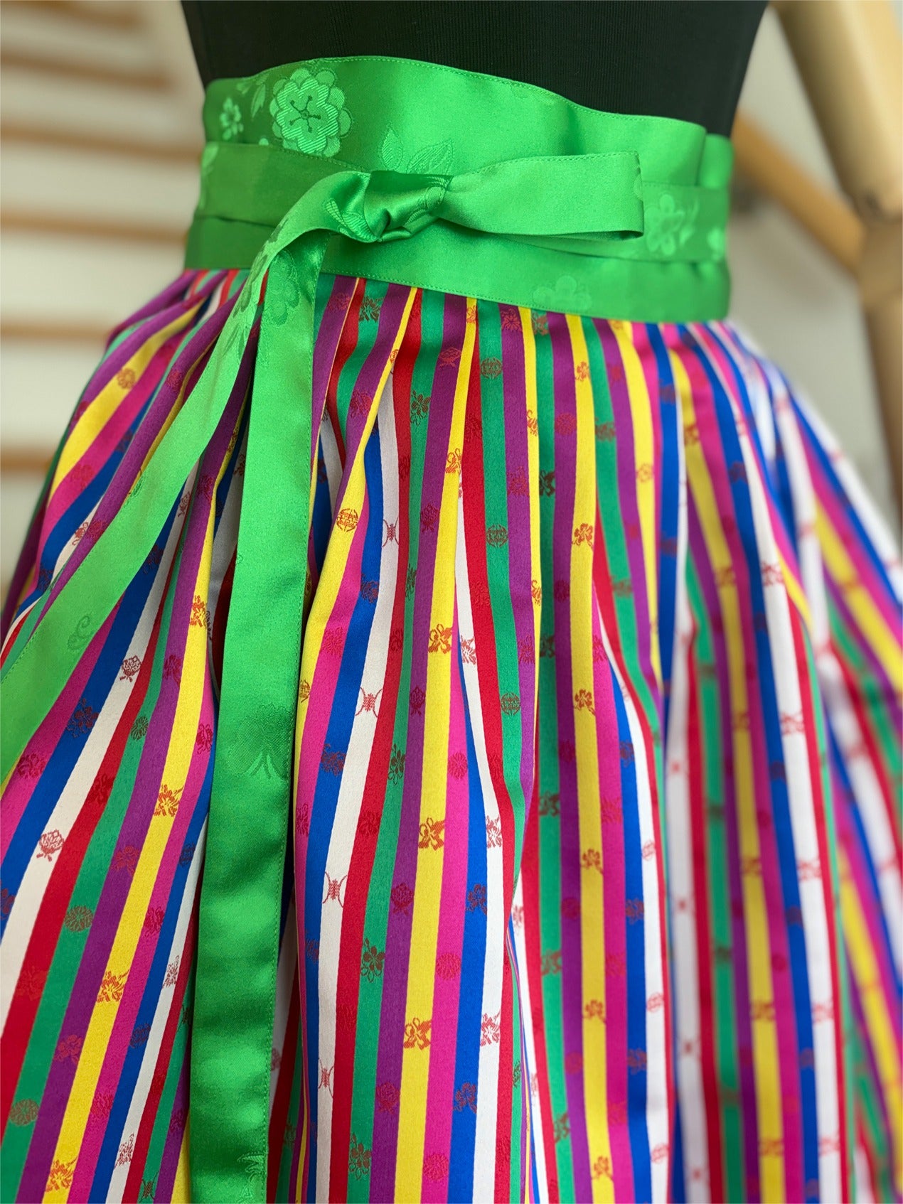 [Hanol Craft Design] Traditional Saekdong Reversible Apron