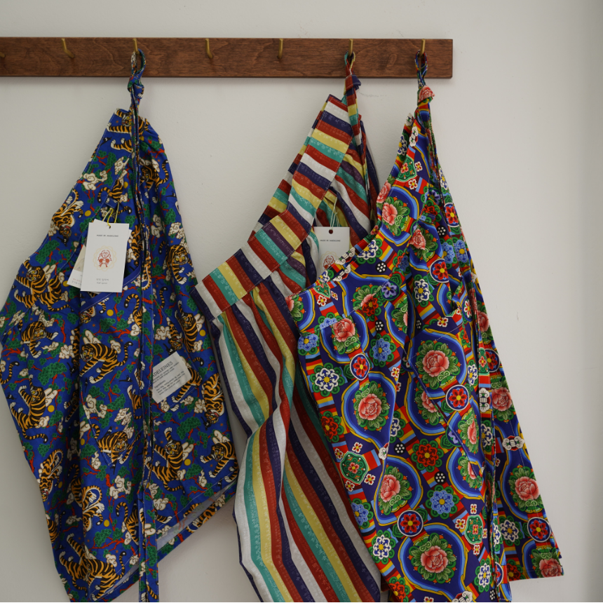 [Madeleine General Store] Traditional Pattern Handmade Apron