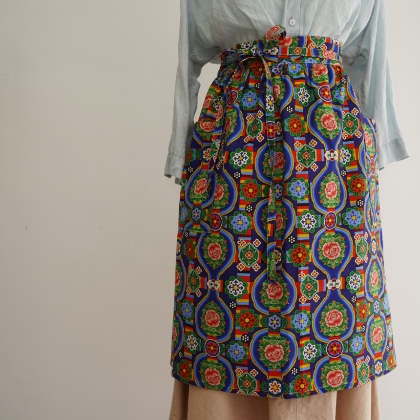 [Madeleine General Store] Traditional Pattern Handmade Apron