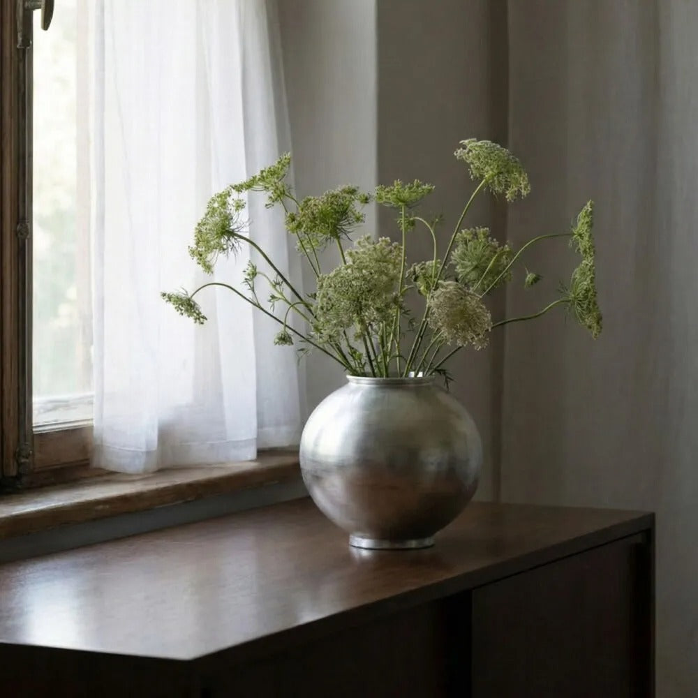 [YIDO] Silver-White Moon Jar 18cm (Handmade) - Gift Wrapped