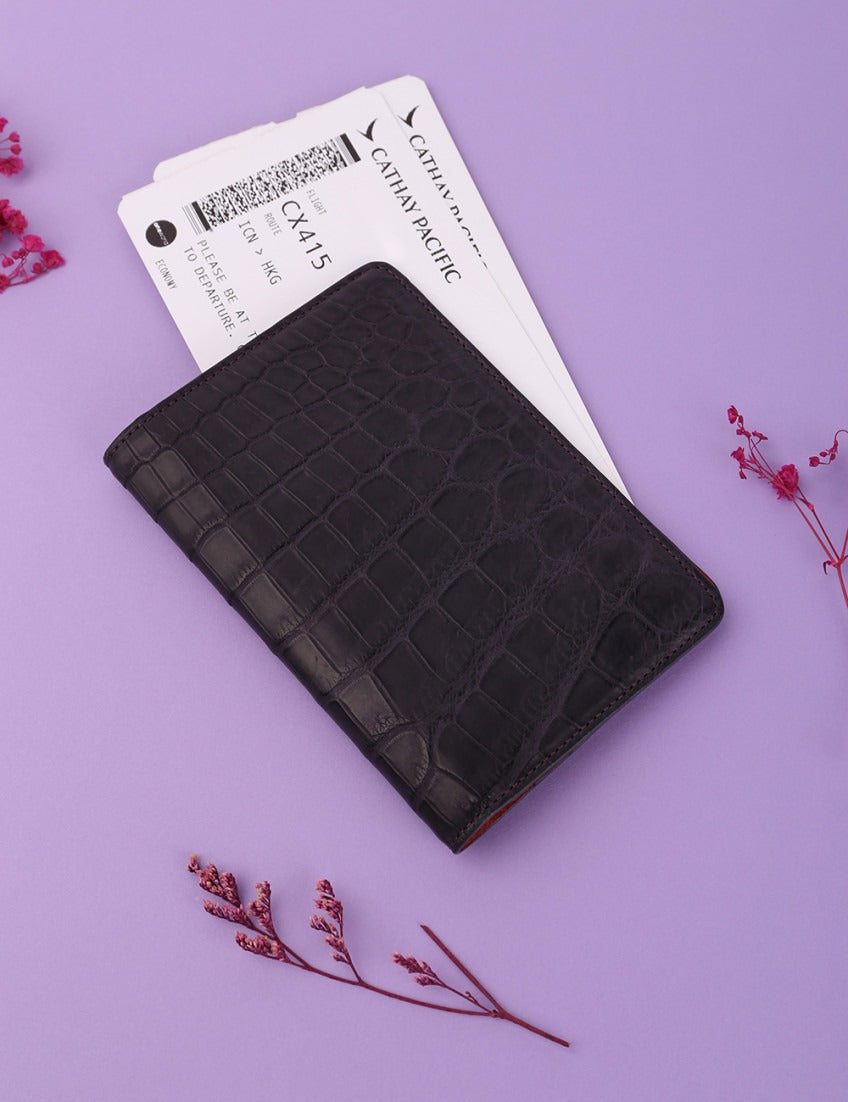 [SARA M&amp;C] Herma Crocodile Passport Wallet