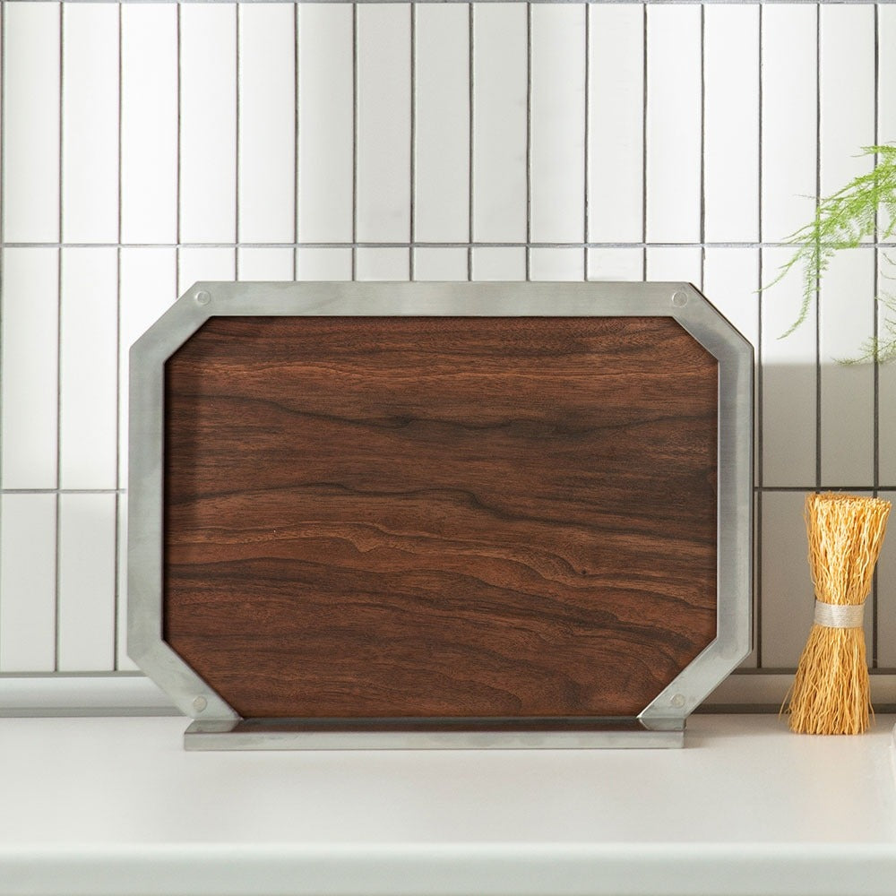 [Heriter] Signature Octagonal Cutting Board (Walnut)