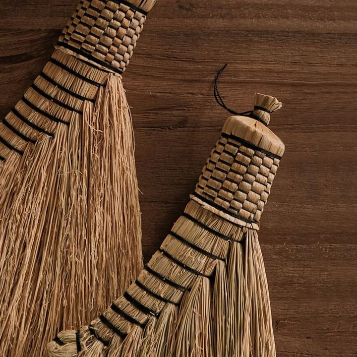 [Alon-mansion] Sorghum Broom 01