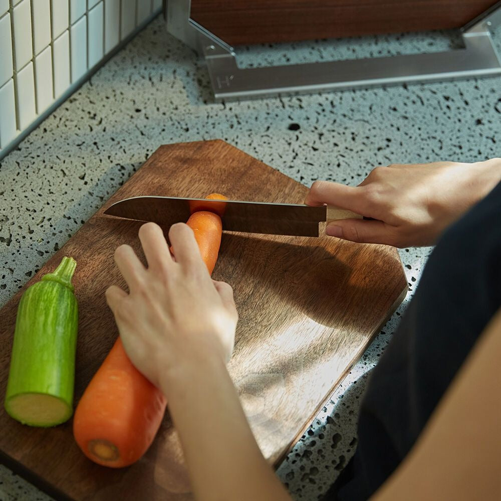 [Heriter] Signature Octagonal Cutting Board (Walnut)