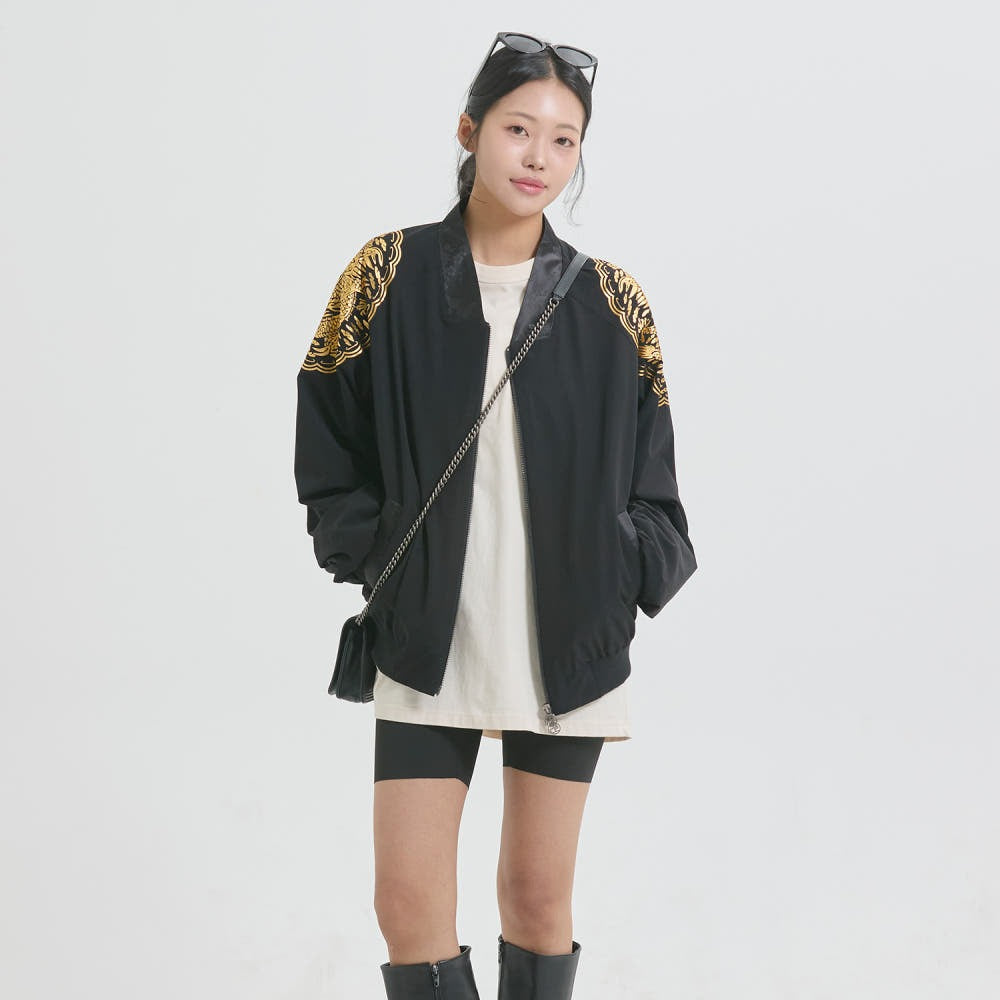 LEESLE Yongan Bomber Jacket (Black)
